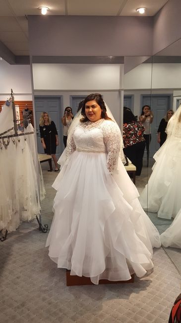 I wanna see your wedding dress!