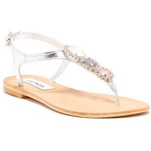 I need some serious shoe inspiration! What shoes are you wearing?