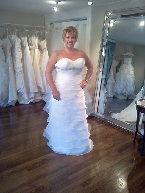 Weird OBSESSION: I love seeing brides in their ACTUAL dresses :)