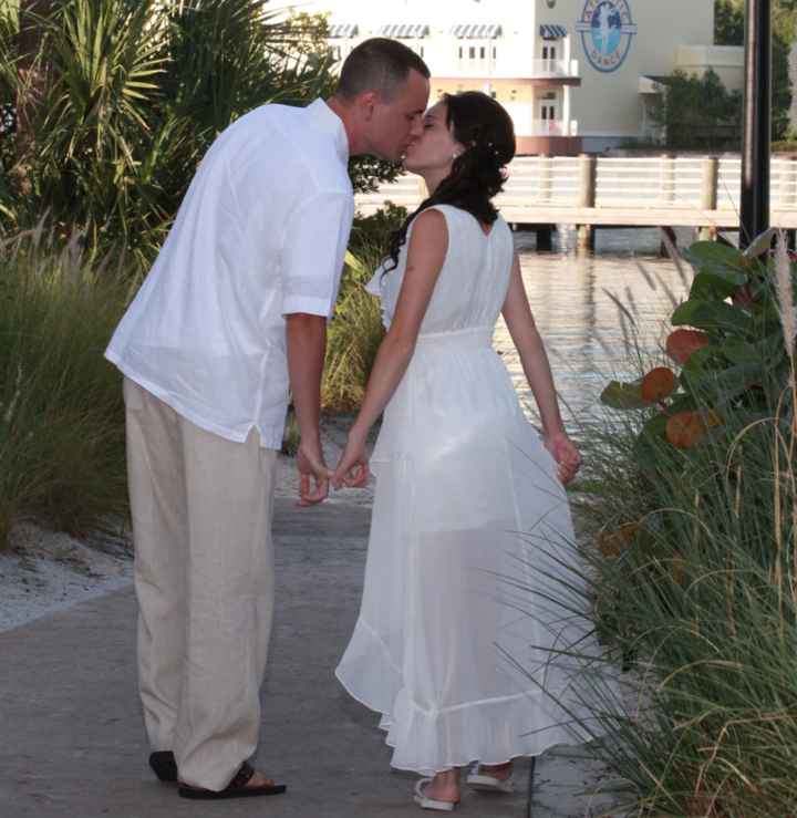 Share a photo... (pic)