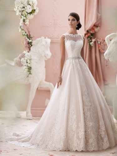 Show me your gown!