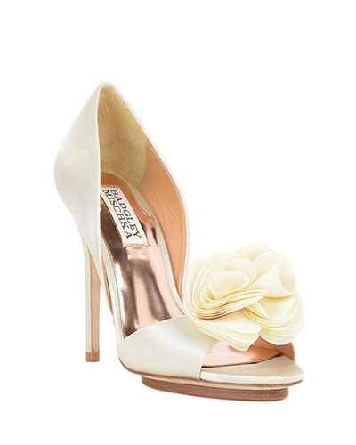 I wanna see your shoes!!!!