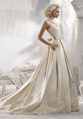 Show me your gown!