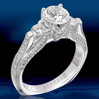 ok so I know a post like this was done not to long ago...but since we have some newbies..E-RINGS! lo