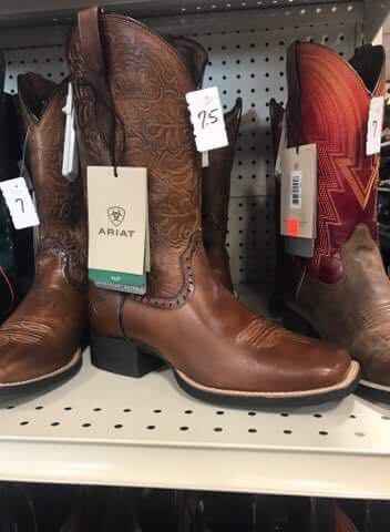 Show me your cowboy boots or dresses! - 1