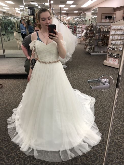 Please show your wedding dress, ladies - 1