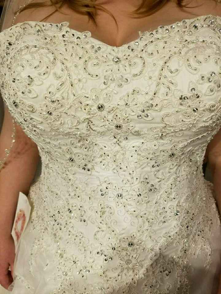 Let me see your sweetheart necklines!