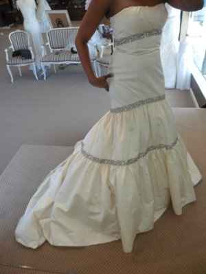 Torn between the too.................Kenneth Pool bride..............