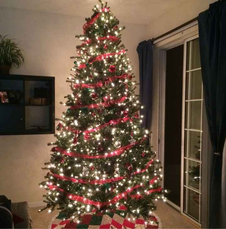 NWR: Christmas tree/holiday decor