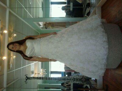MY DRESS!!! i finally get to post that i found my dress~~~~