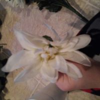 Need help with artificial flowers...