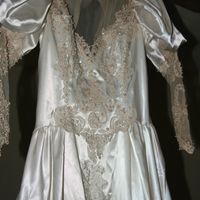 Taking an 80's wedding dress and making it my own? Possible? [pictures]