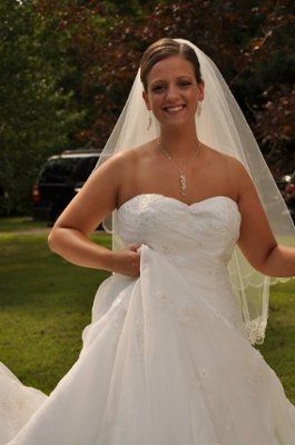 Yay the wedding pictures are in all 2,000 of them!!