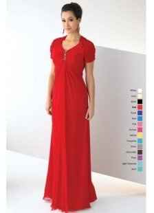 Bridesmaid complaining her dress shows too much arm