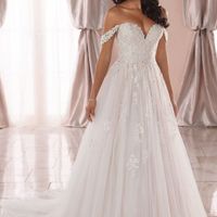 Any other off shoulder sleeves brides out there - 1