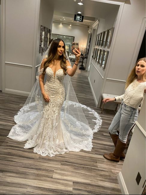 Need help choosing between 2 dresses! 1