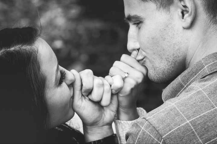 False Lashes for the Engagement Photos? - 1