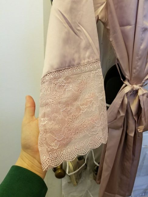  Bridesmaids robes - 1