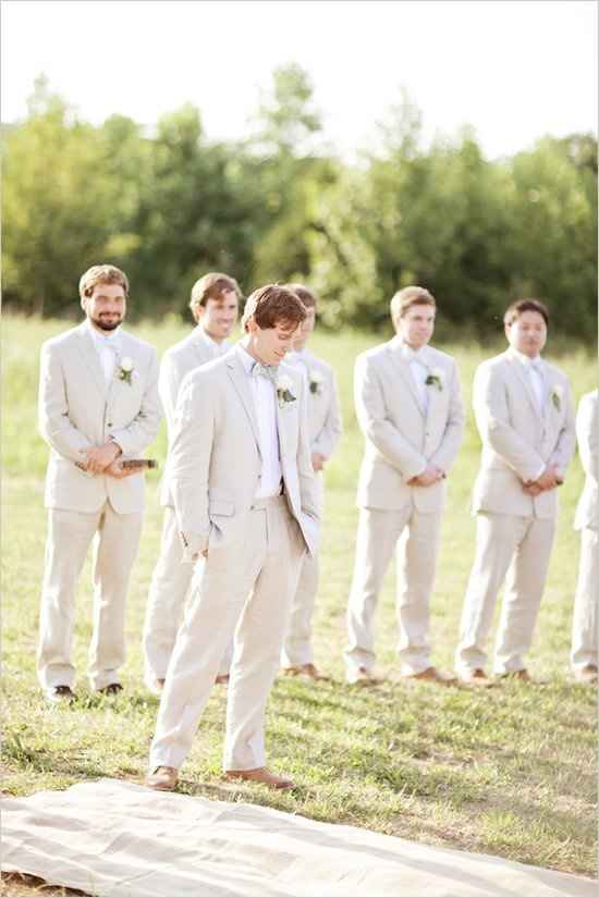 grooms outfit?