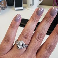 Nails Gel vs. Acrylic - 1