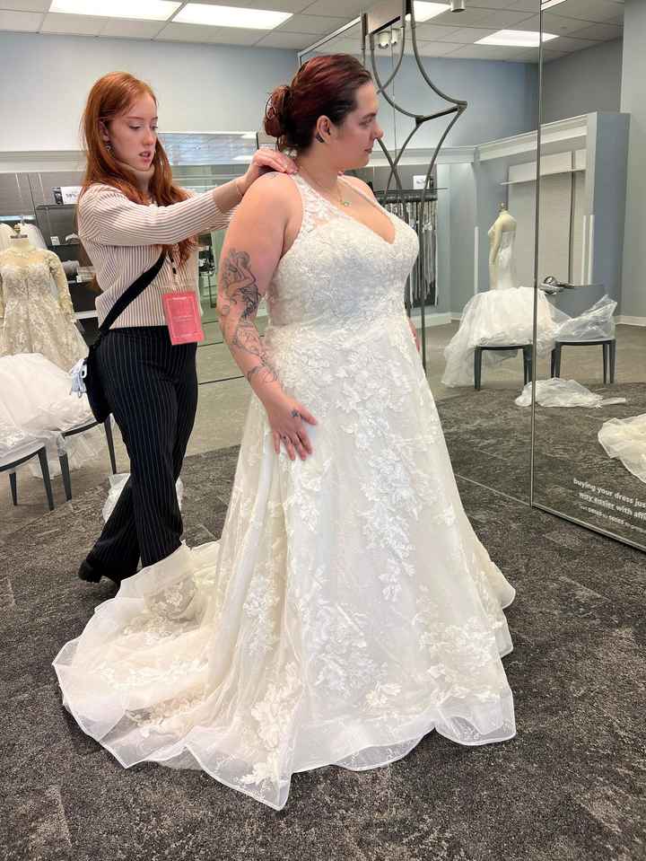Halter dress with back necklace? - 4