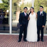 Wedding pictures!! a couple pictures!