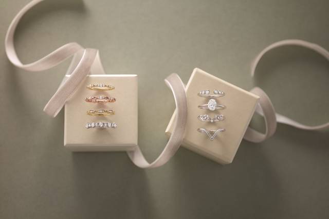 Weddings with Lizzy's Jewelry