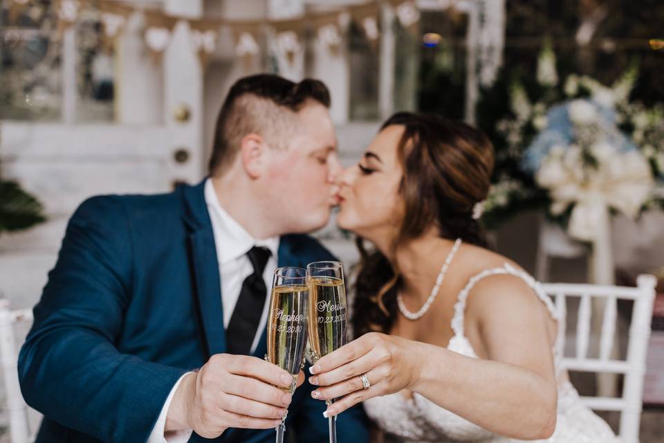 Mr & Mrs. Sweetheart Table