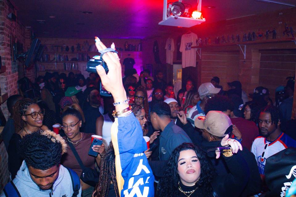 Love a good crowd