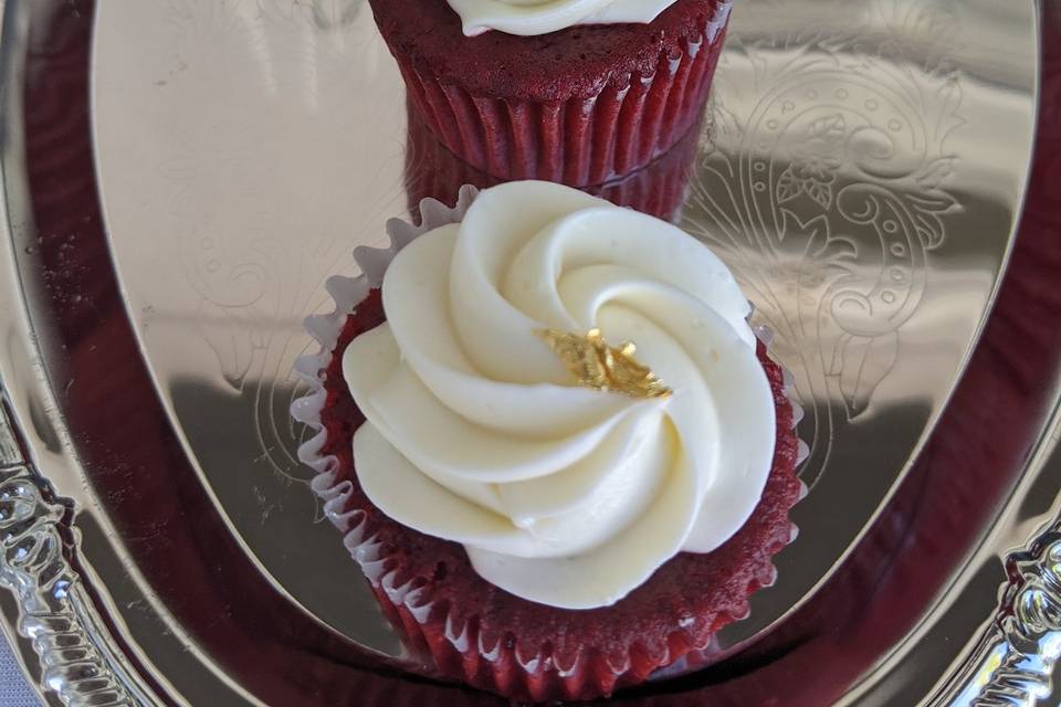 Gold Flake Cupcakes