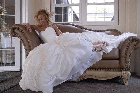 This bride was a blast. She was gorgeous to boot. She totally had fun with the day and all the possible shots we could get. I couldn't get enough of her, she was sexy, fun and totally into playing the model.