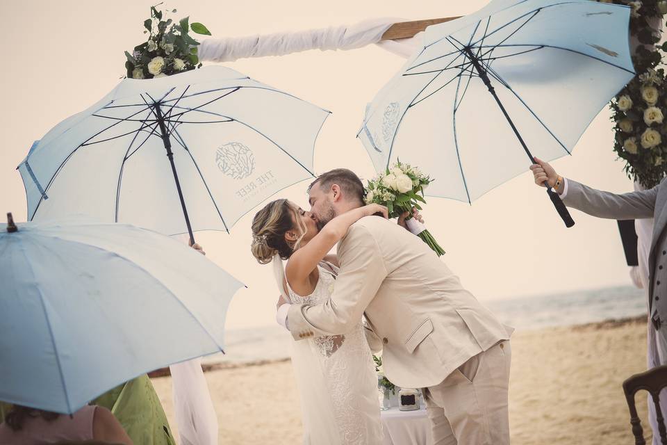RAINY KISS
