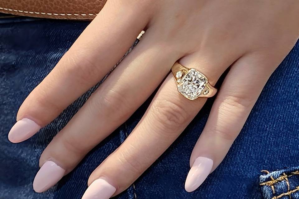 Cushion cut diamond