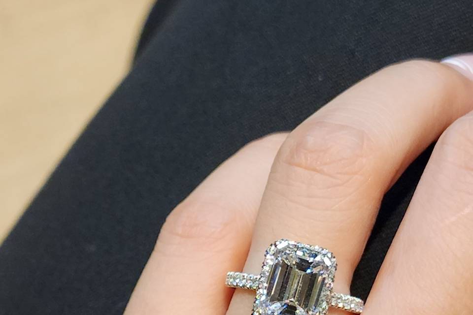 Emerald cut diamond