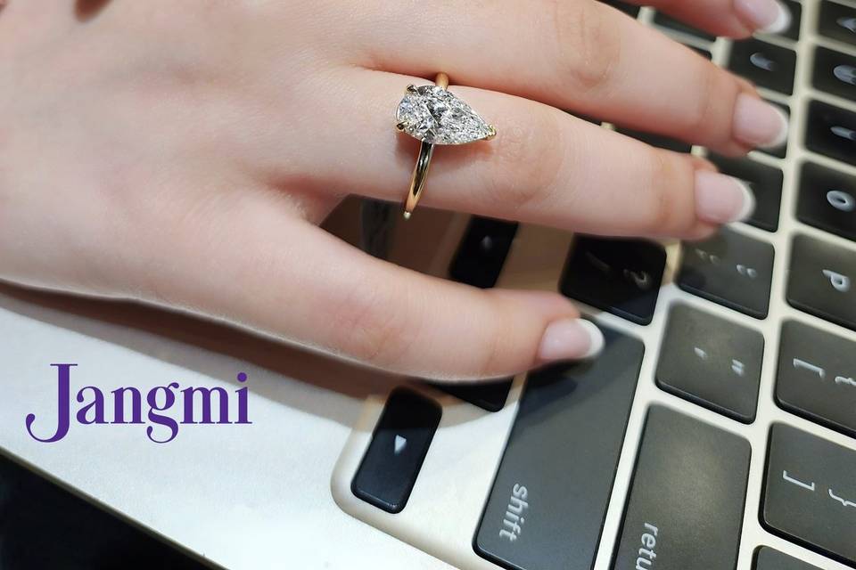 Pear cut diamond