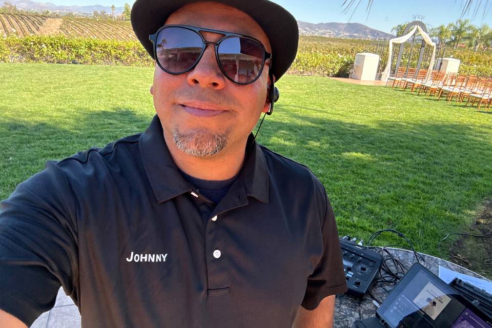 DJ JOHNNY TORRES