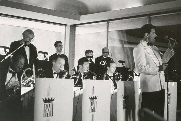 Paul King sings with RSO at The Roostertail