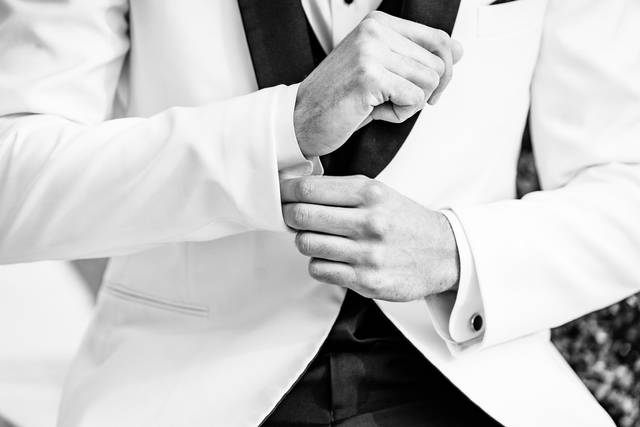 Groom details in b&w
