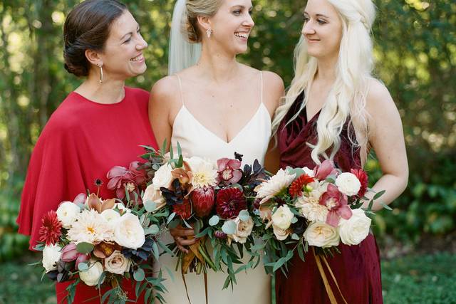 The bride with her bridesmaids