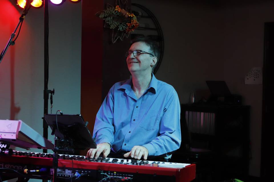 Chris Ott - Pianist