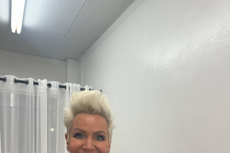 Bridesmaid makeup
