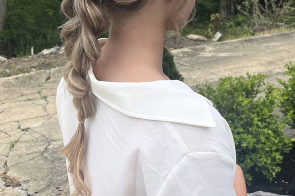 Bridesmaid makeup