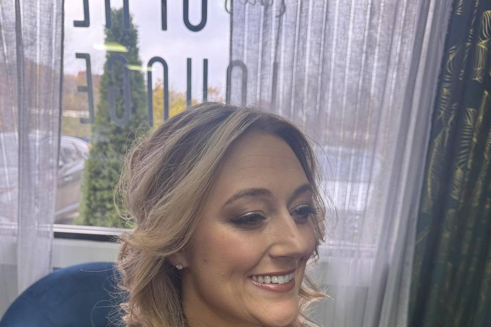 Bridal hair and makeup