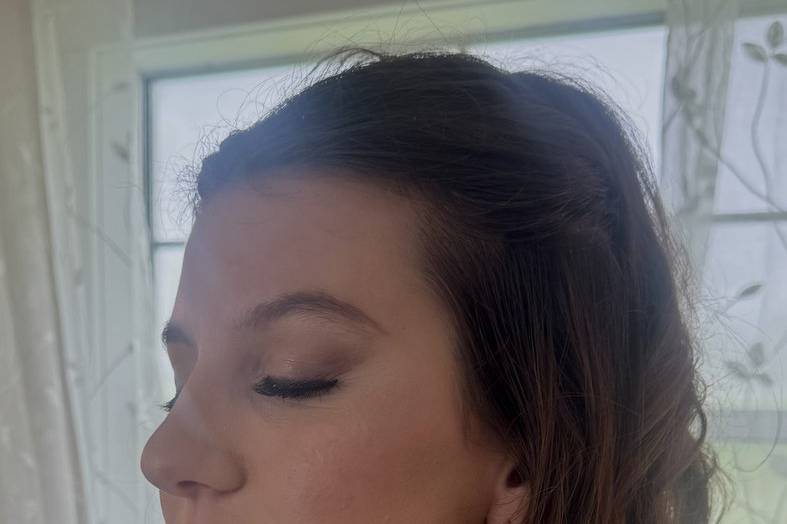 Bridesmaid makeup