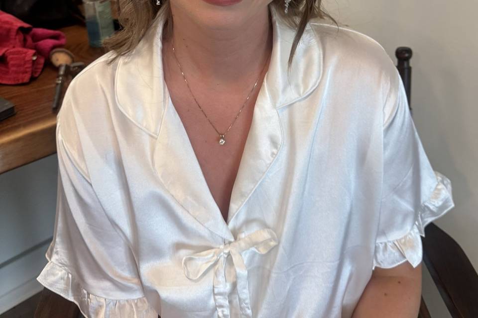 Bridal hmu