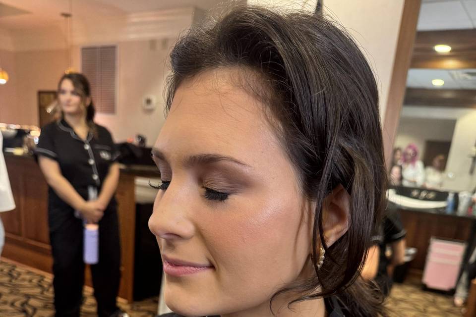 Bridesmaid makeup
