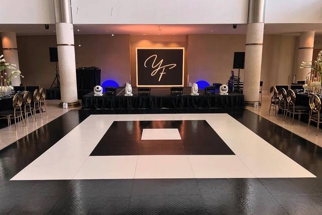 Custom 21'x21' Dance Floor