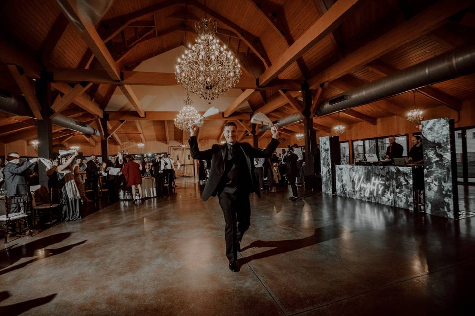 Groom dance