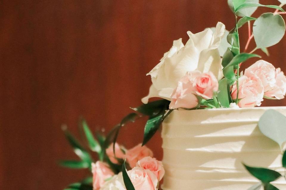 Garden wedding cake