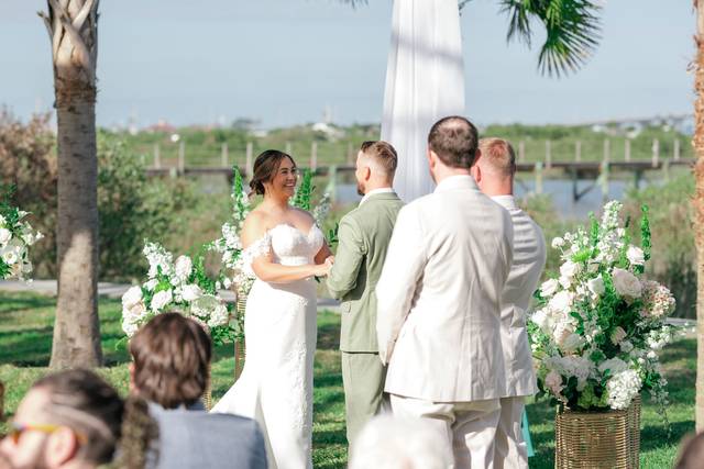 Ali + Alex floral by Honey Bee